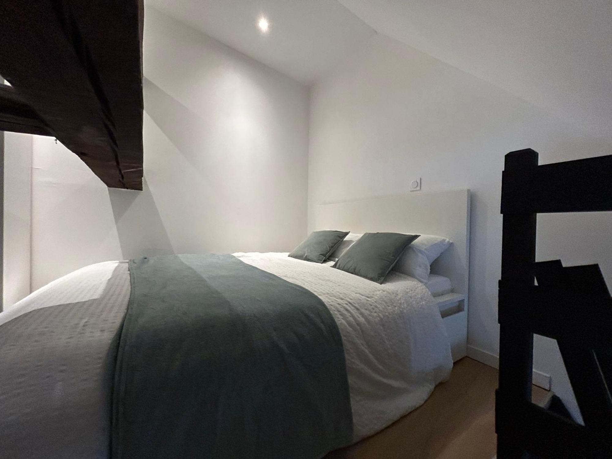 Le Repos De La Meuse Apartamento Givet Exterior foto