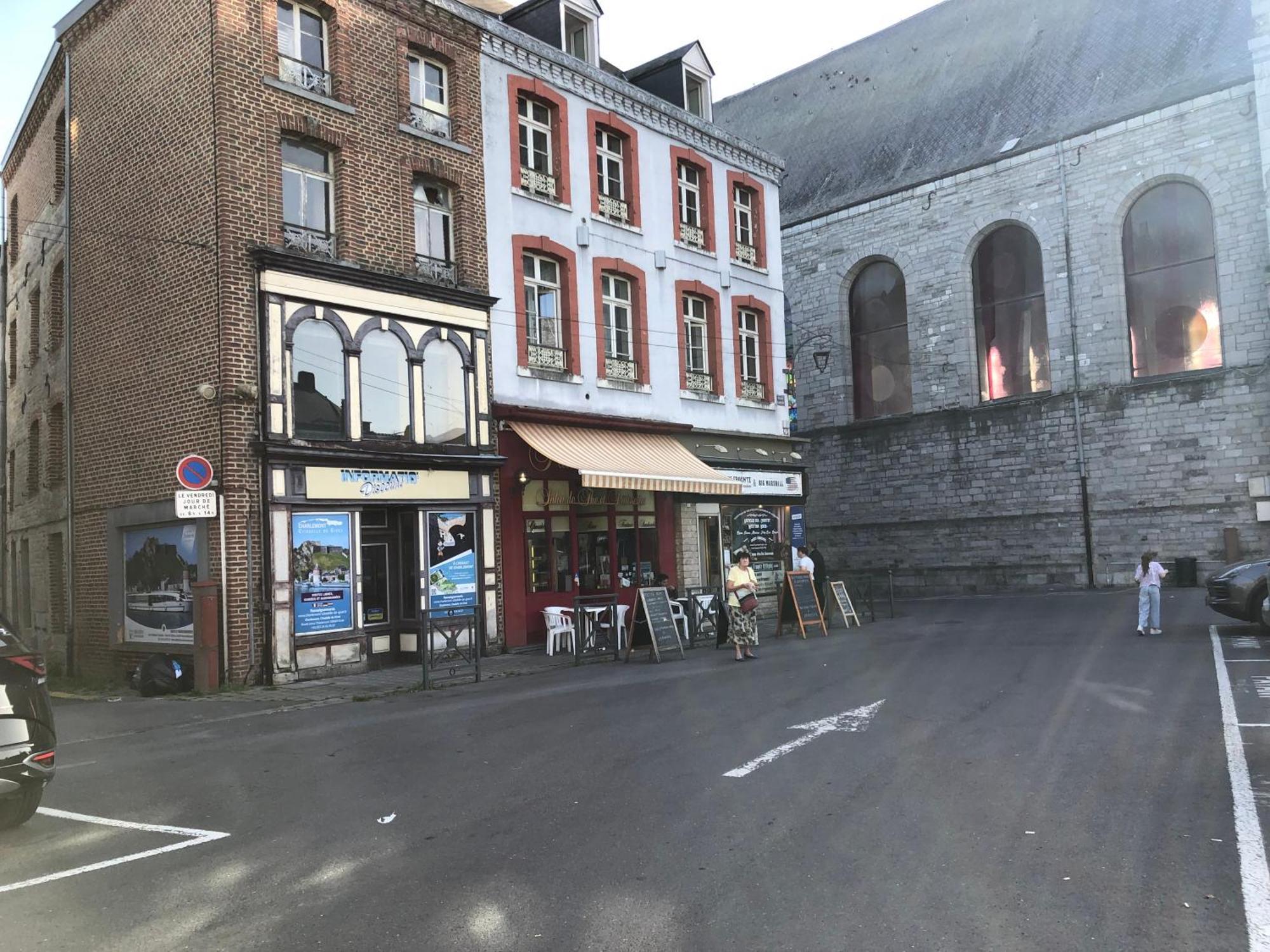 Le Repos De La Meuse Apartamento Givet Exterior foto